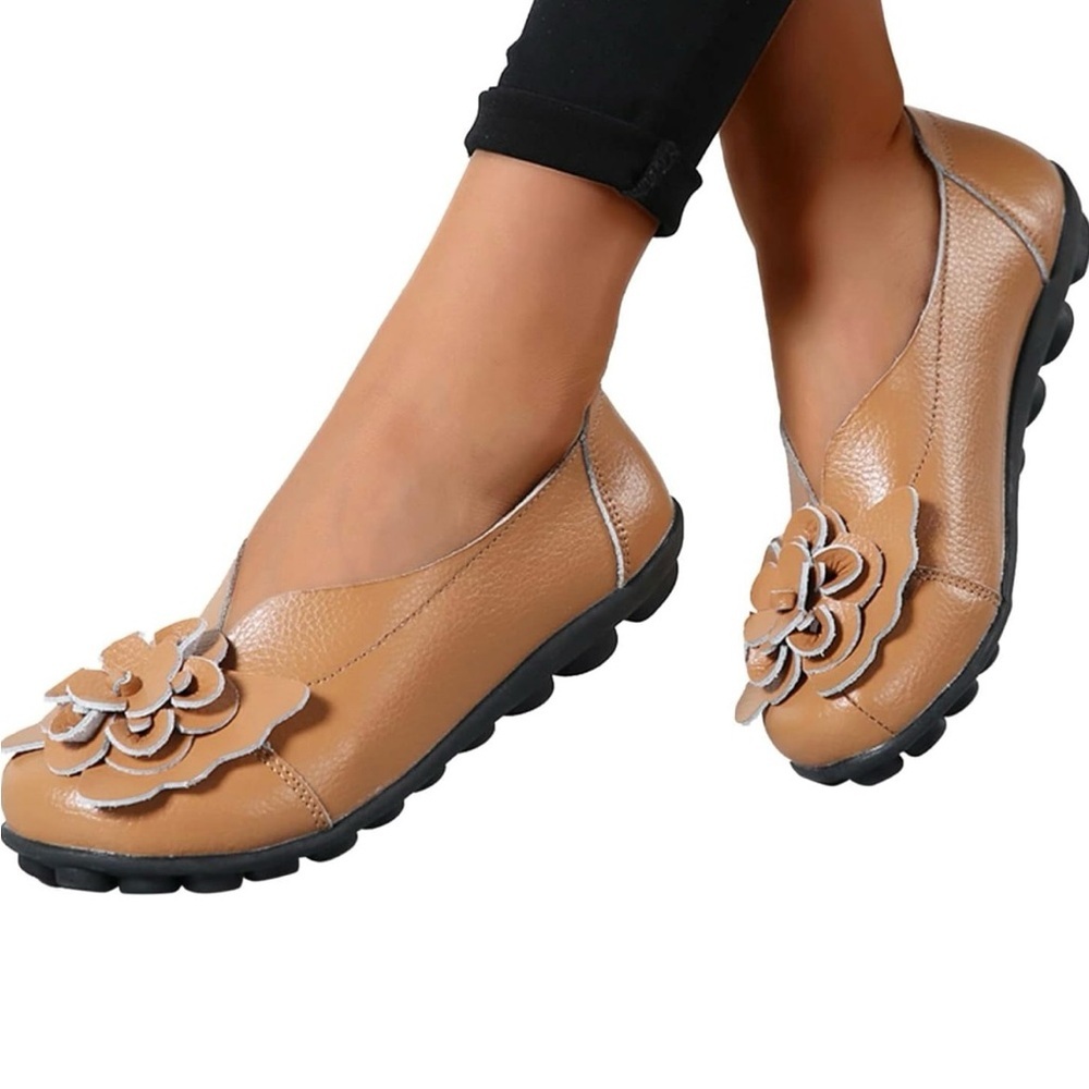 Anyuete Slip on Floral Loafers Tan Women's Shoes - Picture 4 of 6